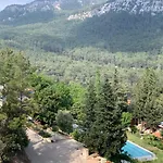 Trinitys Forest Διαμέρισμα